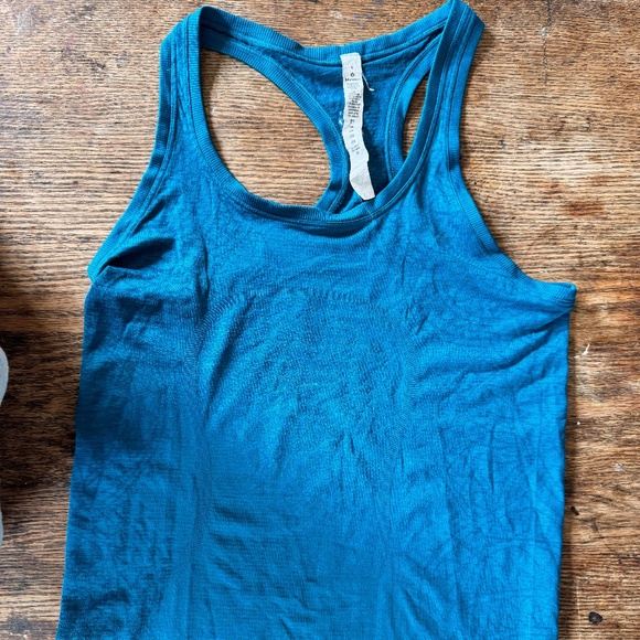 Lululemon gray swiftly tech tank top 8 shirt - Picture 1 of 4